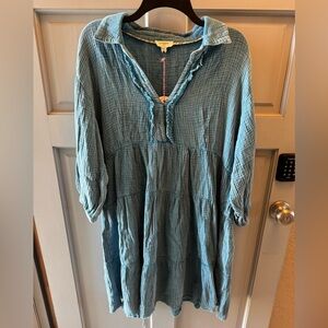 Umgee Blue Textured V-Neck Top